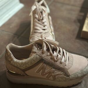 Michael Kors Women's Blush and Gold Sneakers